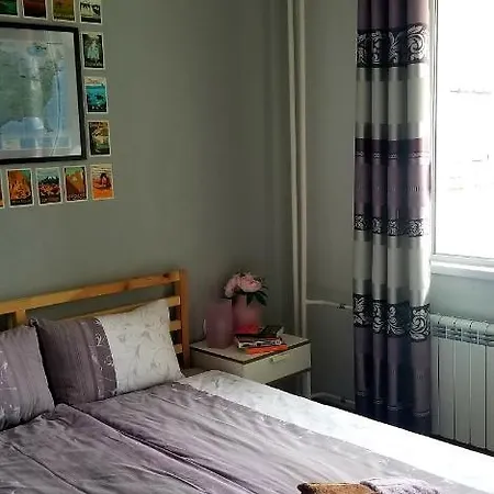 Center 2 Bdrm Apartment, 5min From Square & Garden, Free Parking Apartment Plovdiv